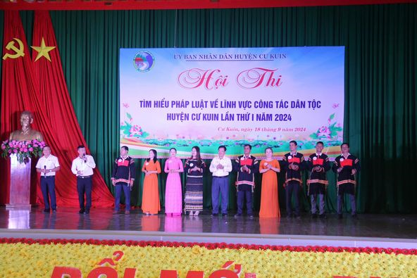 HỘI THI TÌM HIỂU PHÁP LUẬT VỀ LĨNH VỰC CÔNG TÁC DÂN TỘC HUYỆN CƯ KUIN LẦN THỨ I NĂM 2024.